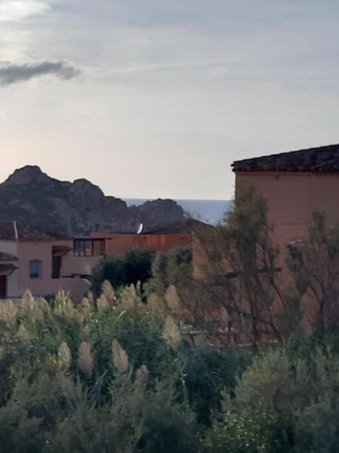 Calarossa Sardinia Apartments Isola Rossa Ngoại thất bức ảnh