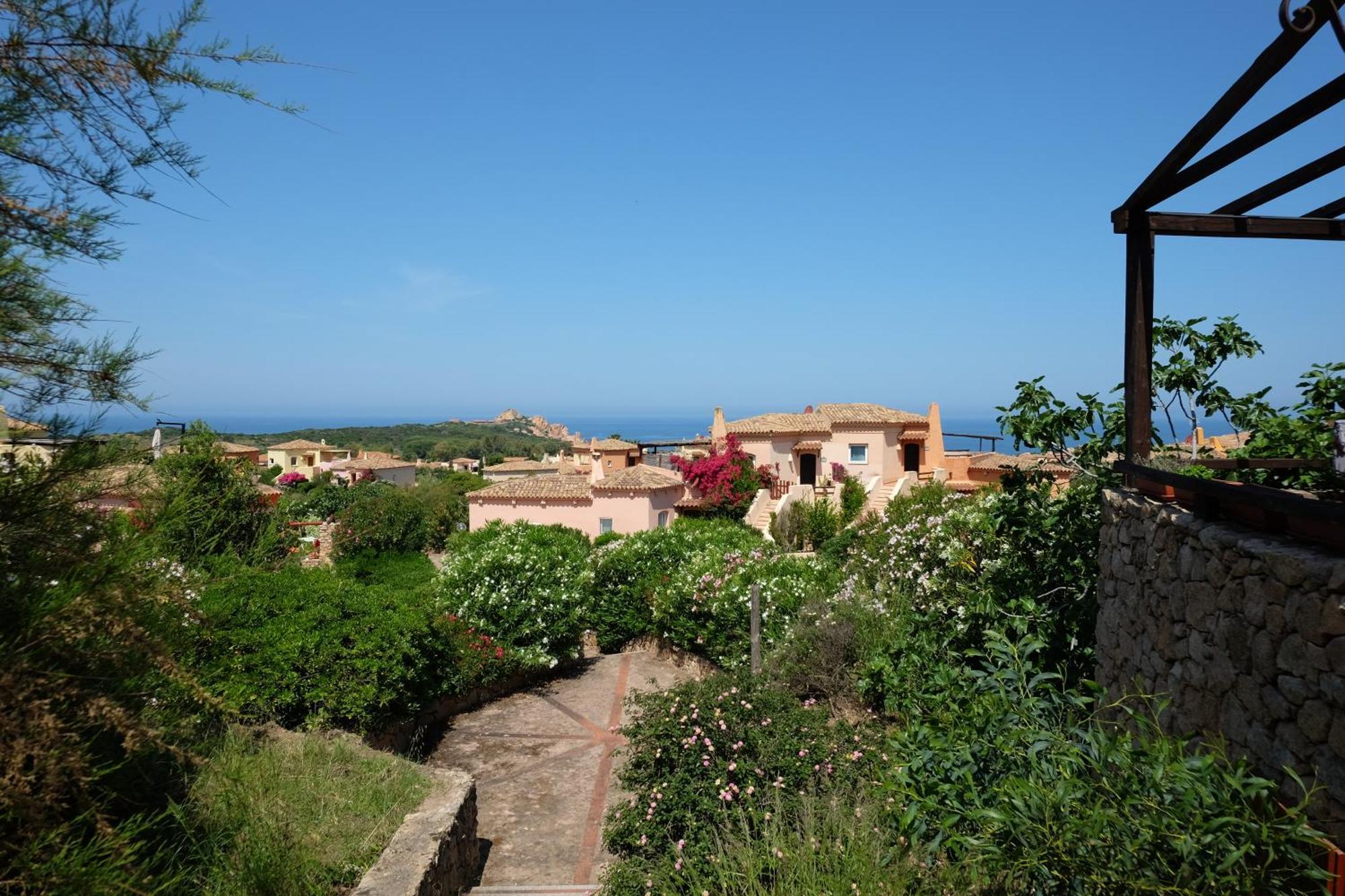 Calarossa Sardinia Apartments Isola Rossa Ngoại thất bức ảnh