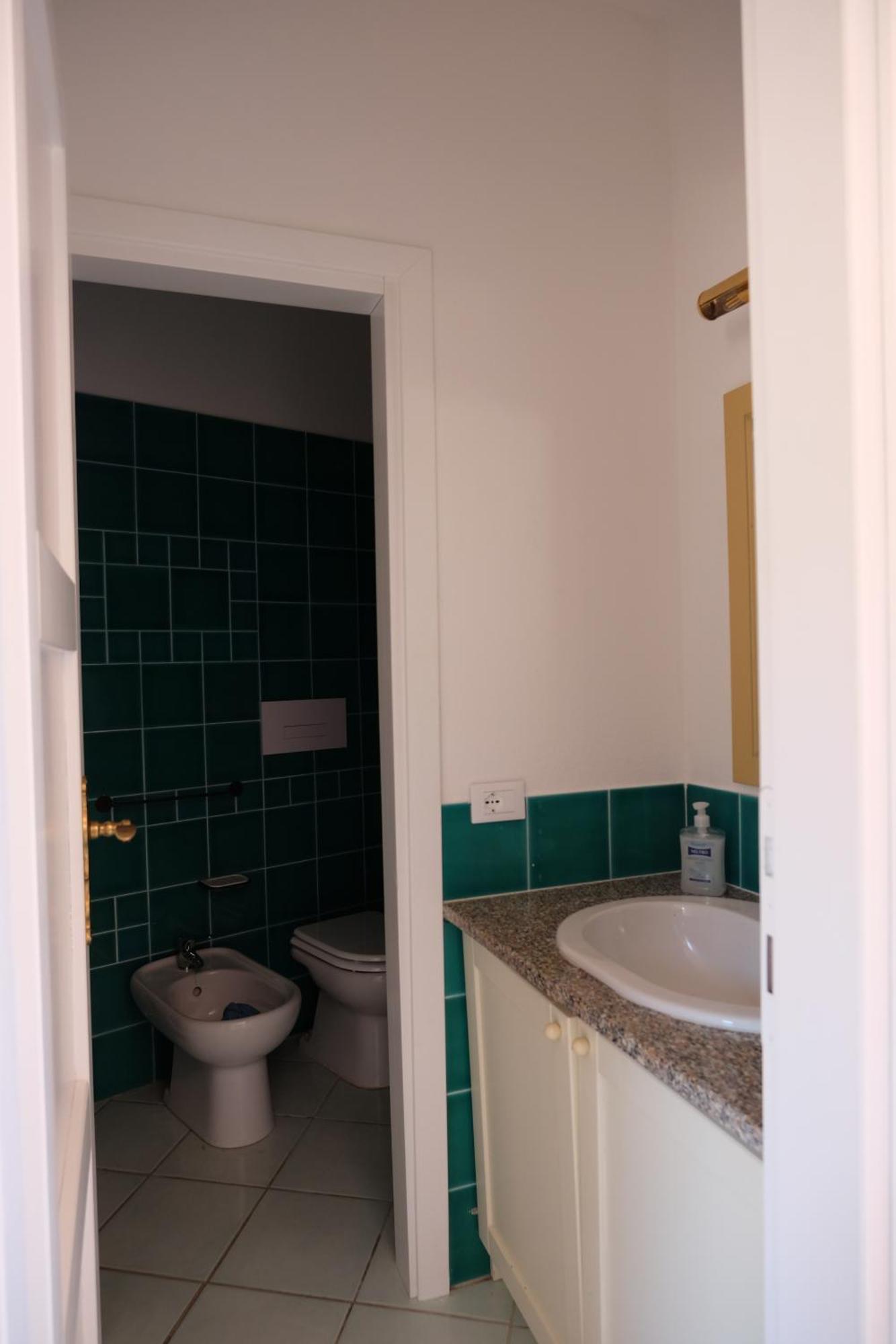 Calarossa Sardinia Apartments Isola Rossa Ngoại thất bức ảnh