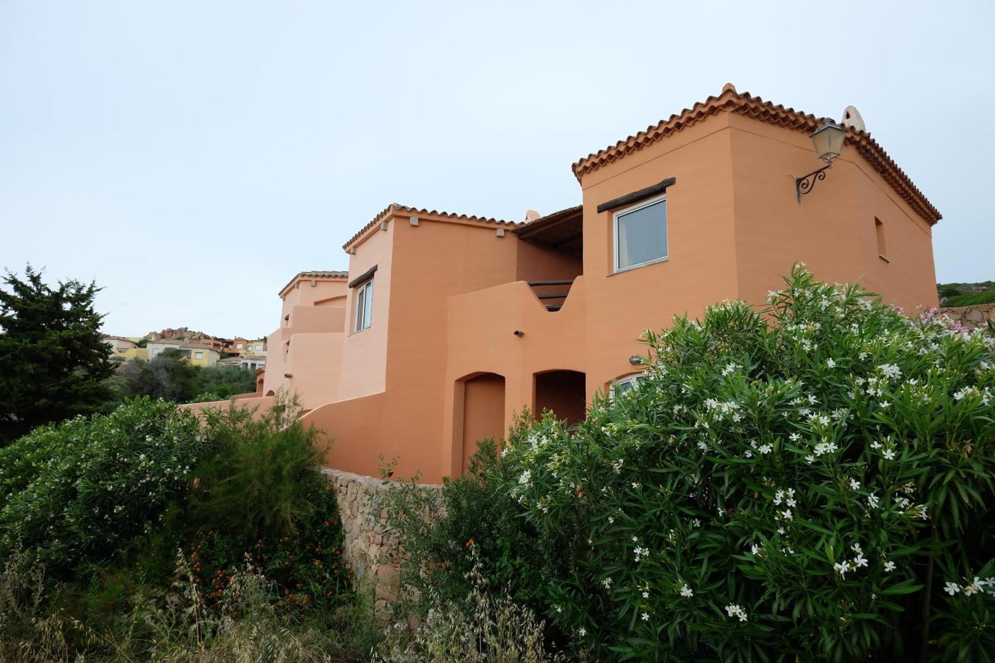 Calarossa Sardinia Apartments Isola Rossa Ngoại thất bức ảnh