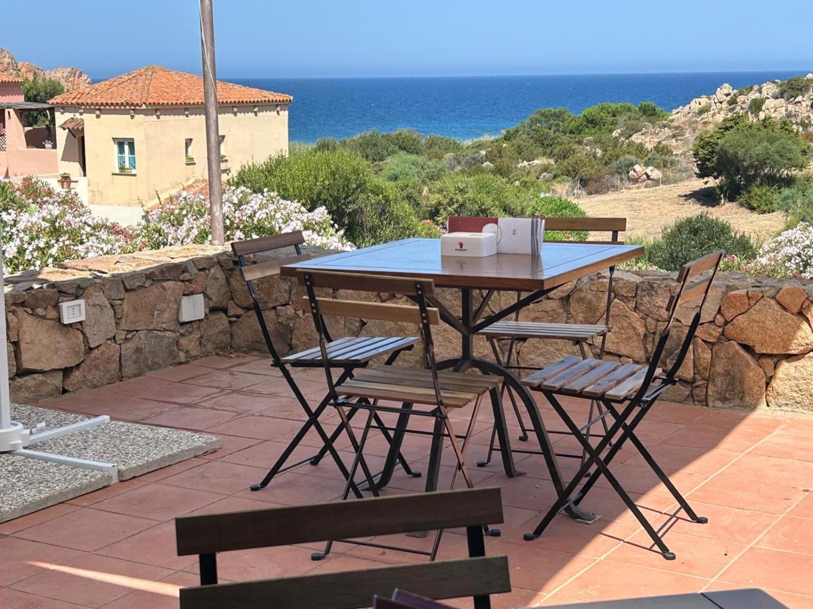 Calarossa Sardinia Apartments Isola Rossa Ngoại thất bức ảnh